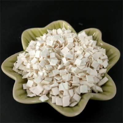 Produits à base de fibres de cellulose naturelles de couleur blanche