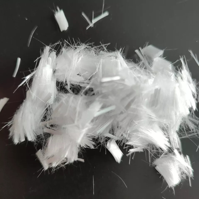 Anti pp de fissuration agrafent les fibres micro de polypropylène de fibre avec de diverses caractéristiques