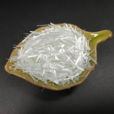 Brin coupé par fibre de verre de la matière première AR pour la feuille couvrante ondulée