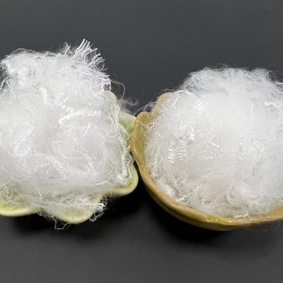 Fibre acide polylactique biodégradable et compostable de 100% pour des textiles