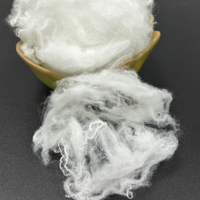 Fibre de renforcement en nylon/polyamide mélangée à du coton et à de la laine pour la filature
