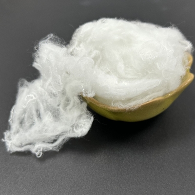 Fibre de renforcement en nylon/polyamide mélangée à du coton et à de la laine pour la filature