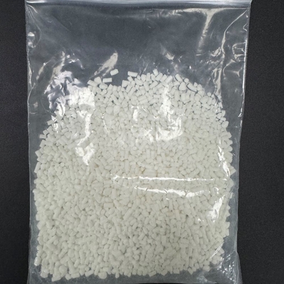 1,2,3-Benzotriazole ((BTA), cristalloïdes en forme d'aiguille blancs, utilisés comme anti-rouille, liquide antigel, additif antioxydant