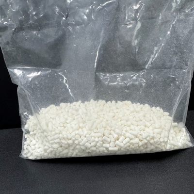 Poudre de granules blancs Benzotriazole BTA pour le traitement de l'eau