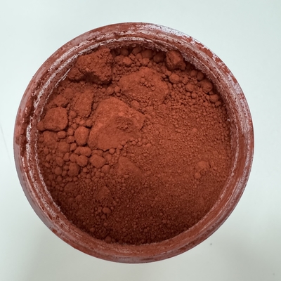 Produits chimiques de haute pureté matières premières pigments inorganiques oxyde de fer rouge pour les briques de béton
