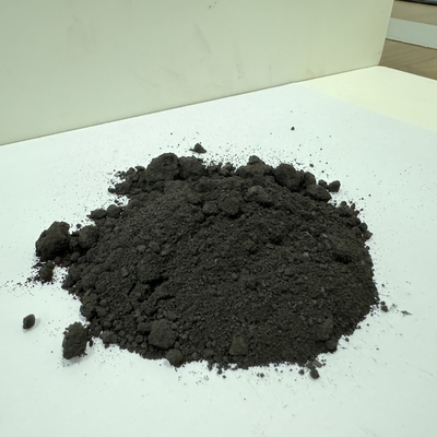 Pigment noir d'oxyde de fer à haute résistance à la teinture pour la peinture de bâtiments industriels