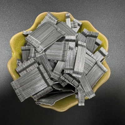 Type d'extrémité à crochet en fibre d'acier pour améliorer la résistance aux chocs et à la fatigue du béton