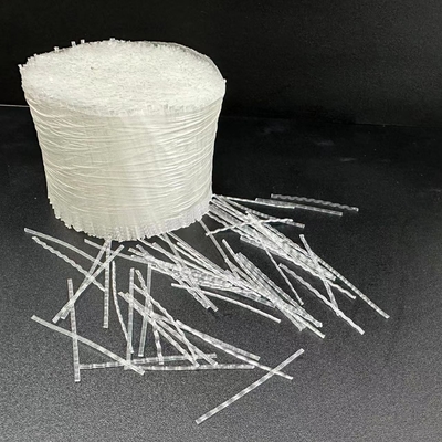 Formation ondulatoire transparente en PP Macrofibre pour les matériaux de renforcement des fondations pour protéger la stabilité des fondations