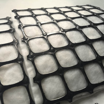 polypropylène pp Geogrid biaxiale du géotextile 150gsm pour la stabilisation 30-30kN/M de pente