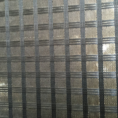 La fibre de verre Geogrid ou le polyester Geogrid composited avec le tissu non-tissé